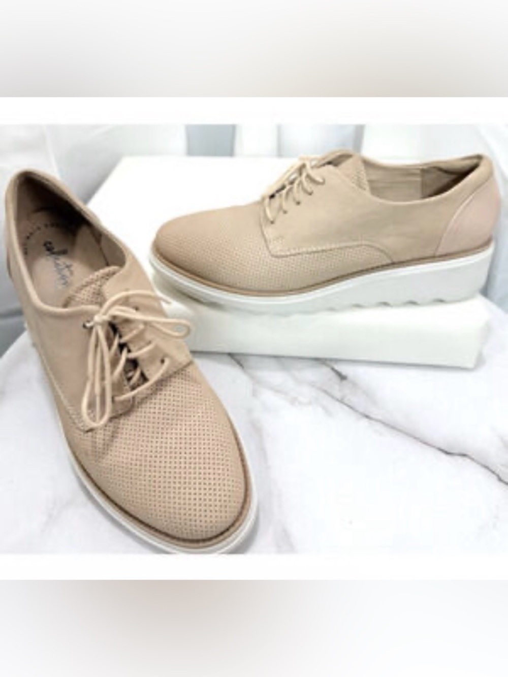Clarks Women Sharon Crystal Oxford Size 9 Tan Leather Platform Shoe